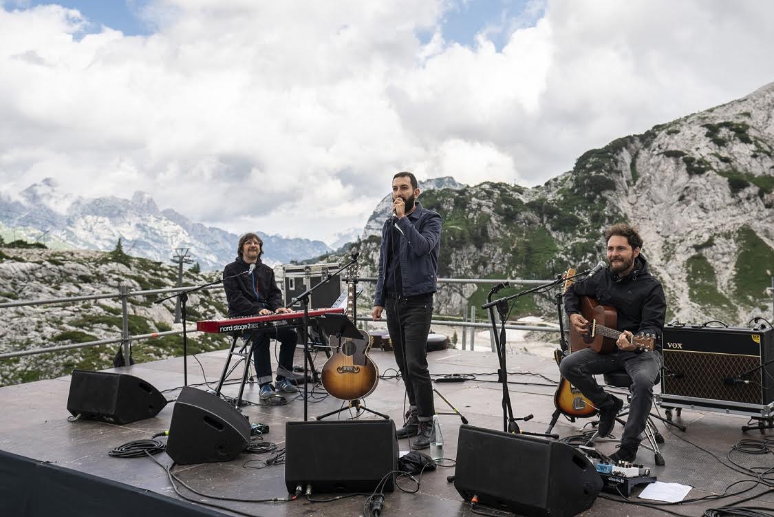 Con Vasco Brondi in trio si chiude il No Borders Music Festival - Vimarsana News